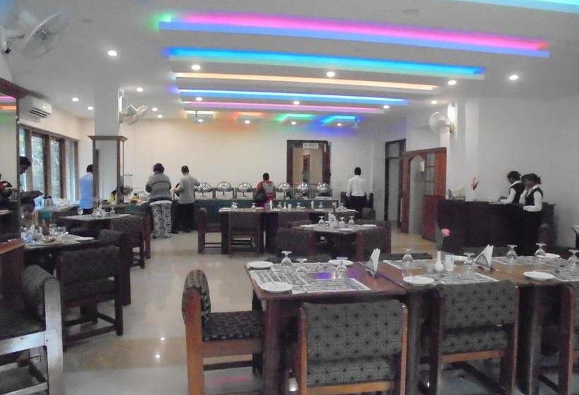 Resort Aranya Nivas 16