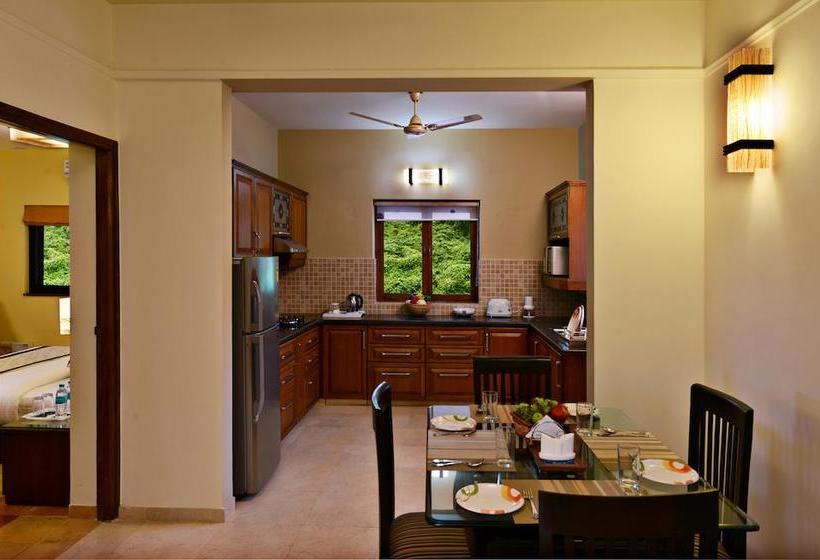 Resort La Sunila Suites 11