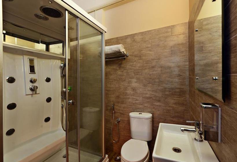 Resort La Sunila Suites 12