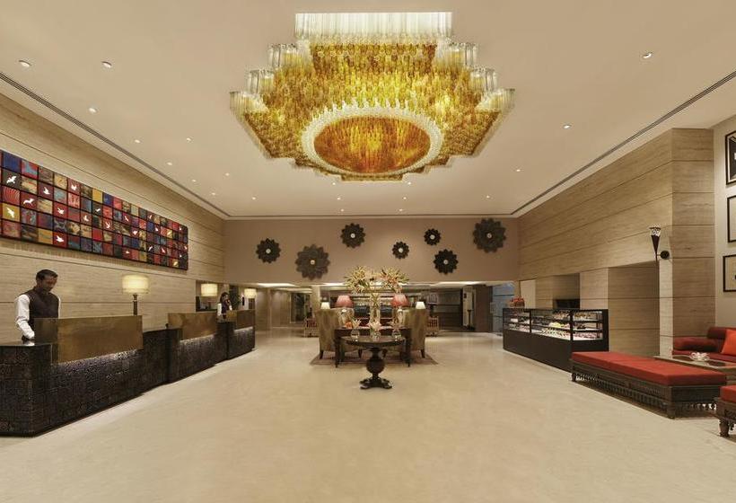 Hotel Grand Mercure Vadodara Surya Palace An Accors Brand 4