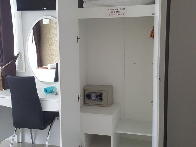 Hotel Retreat By The Tree Pattaya 14