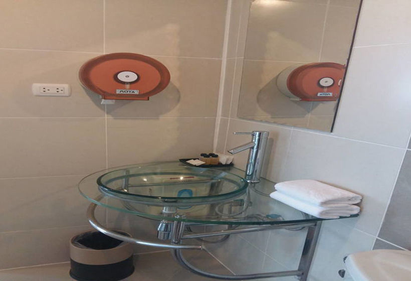 Hotel Retreat By The Tree Pattaya 18