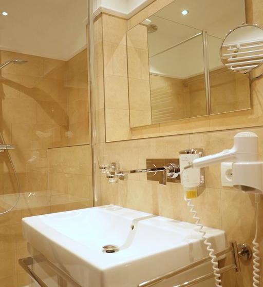 Hotel Gasthof Vossbur 6