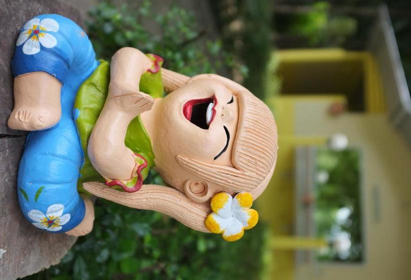 Hotel Baan Suan Chan 10