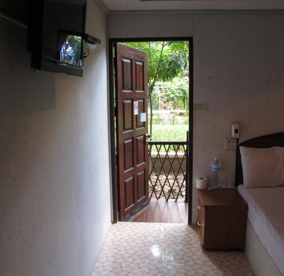 Hotel Baan Suan Chan 4