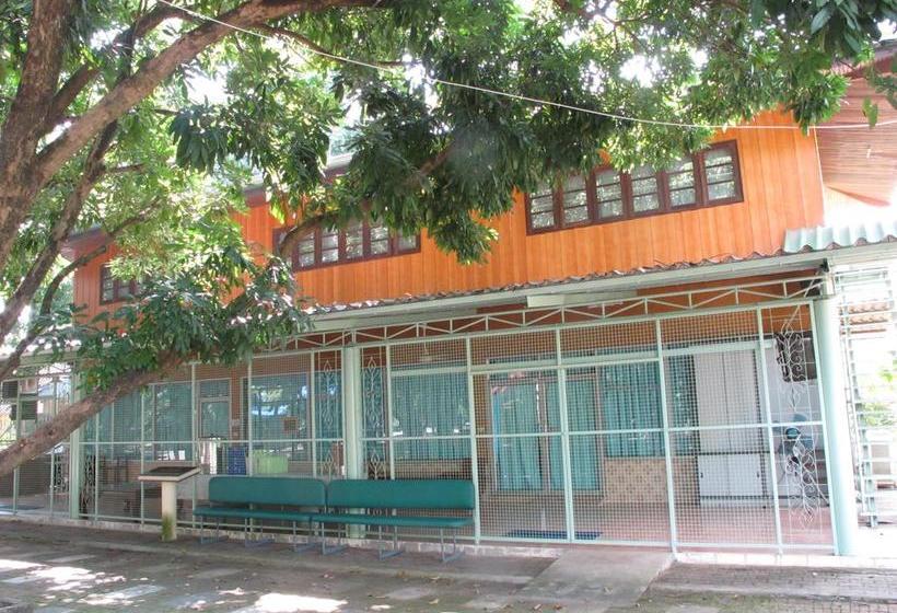 Hotel Baan Suan Chan 8