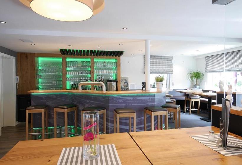 Hotel & Restaurant Hüllen 12