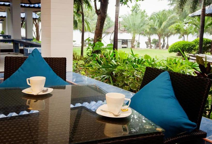 Hotel Sunset Beach Villas 16