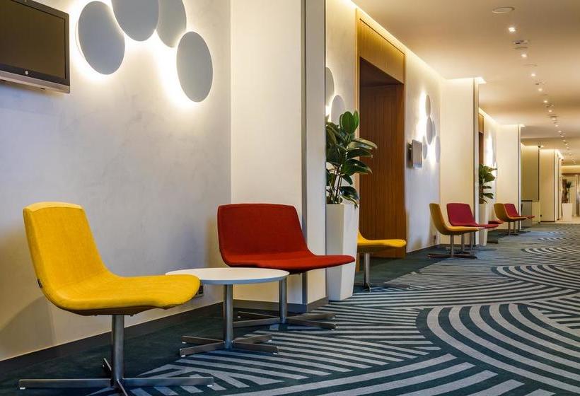 Hotel Hilton Garden Inn Novorossiysk 15