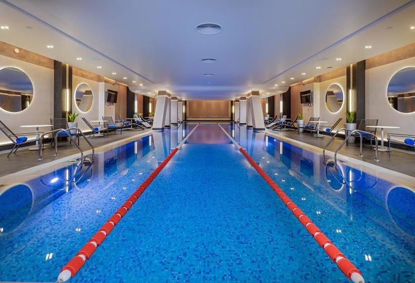 Hotel Hilton Garden Inn Novorossiysk 2