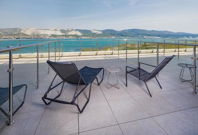 Hotel Hilton Garden Inn Novorossiysk 3