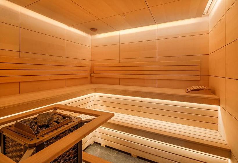 Hotel Hilton Garden Inn Novorossiysk 7