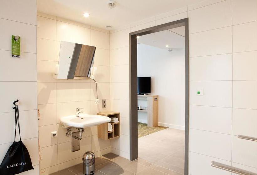 Hotel Hampton By Hilton Dortmund Phoenix See 10