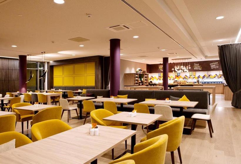 Hotel Hampton By Hilton Dortmund Phoenix See 17