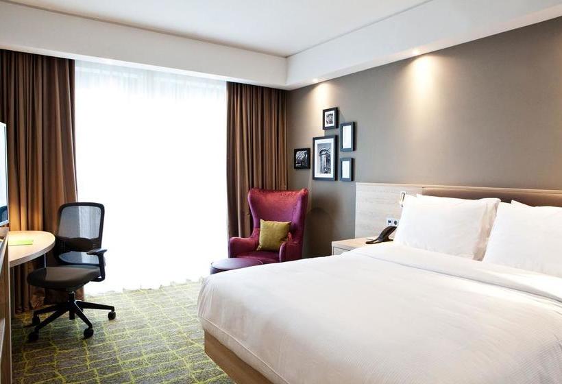 Hotel Hampton By Hilton Dortmund Phoenix See 4