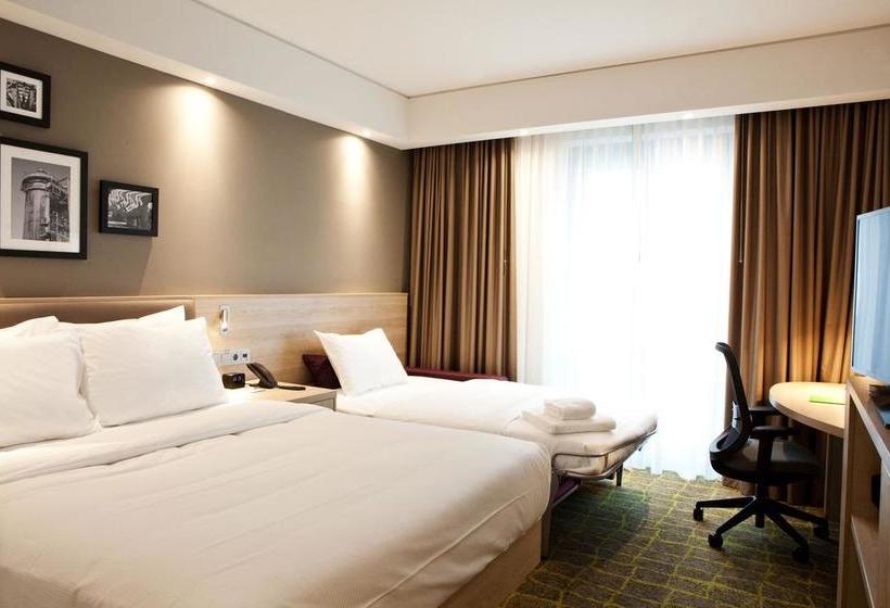 Hotel Hampton By Hilton Dortmund Phoenix See 7