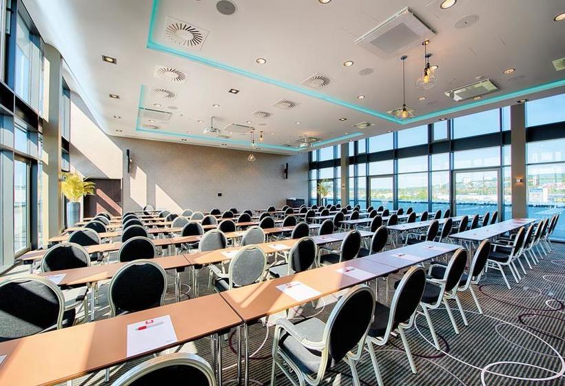 Leonardo Royal Hotel Ulm 10