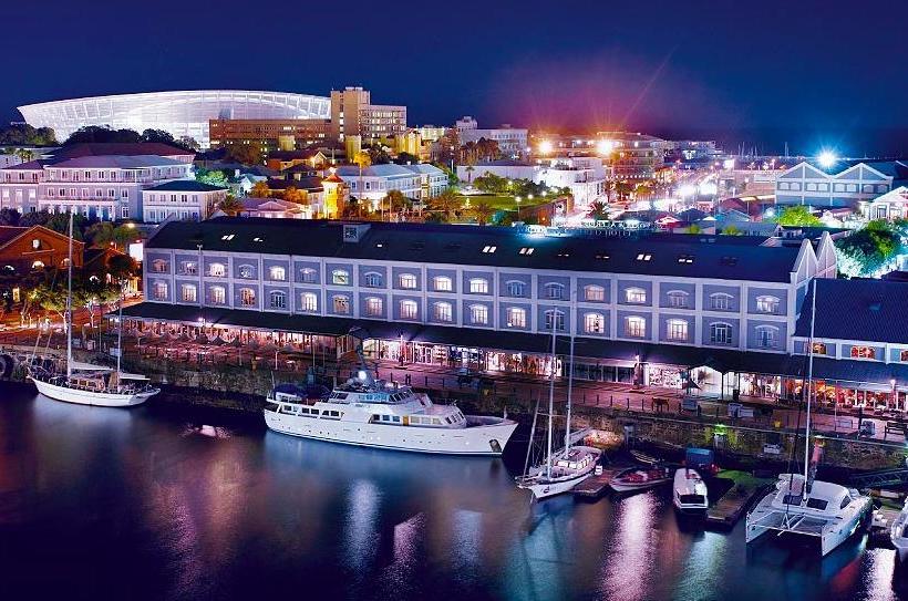 Hotel Jackie O  Classic Luxury Yacht & Boutique