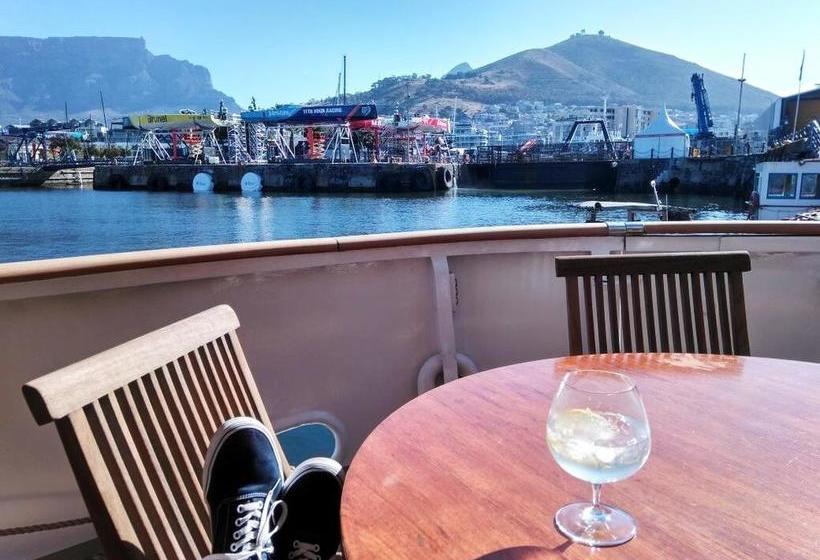 Hotel Jackie O Classic Luxury Yacht & Boutique 16