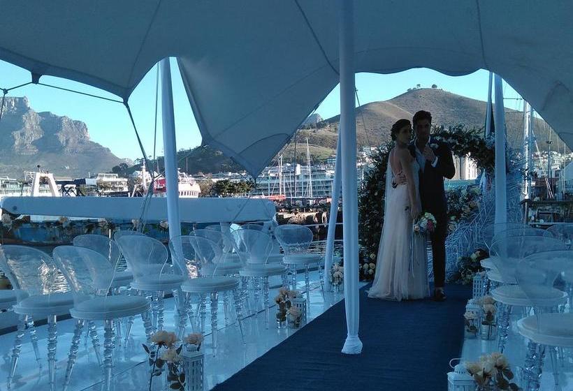 Hotel Jackie O Classic Luxury Yacht & Boutique 5