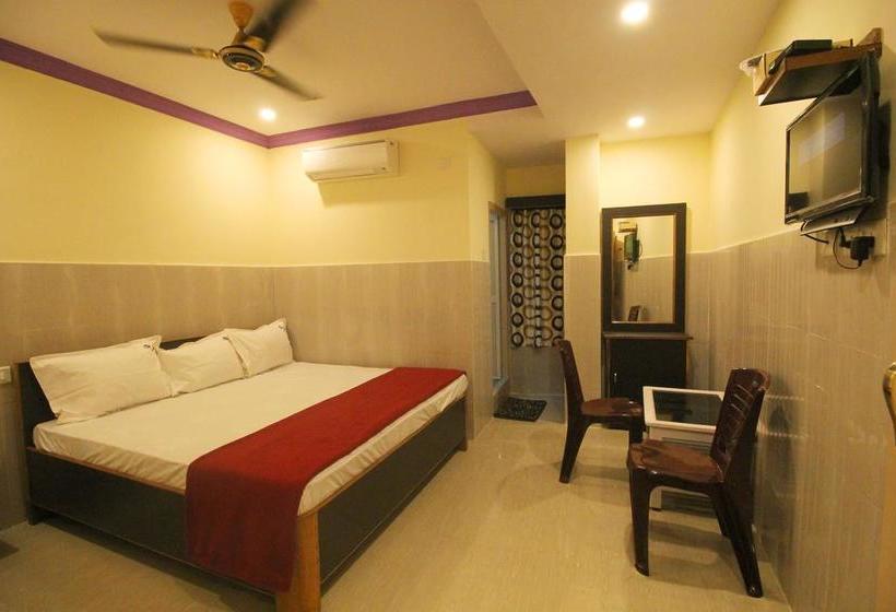 Hotel Svt Residency 8