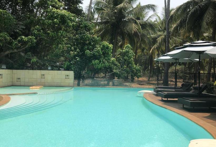 Hotel Coco Goa 14