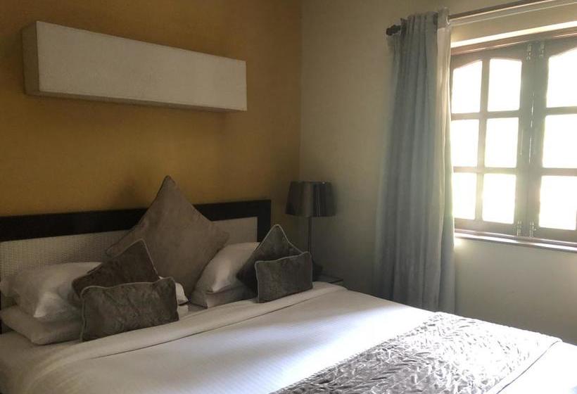 Hotel Coco Goa 16