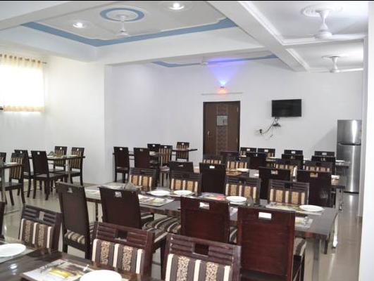 Hotel Rajni Guest House 1