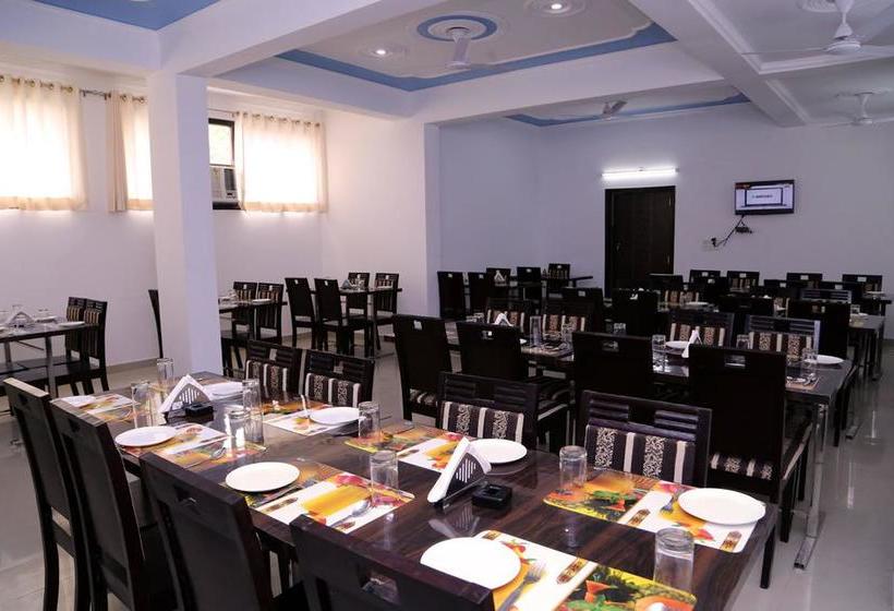 Hotel Rajni Guest House 12