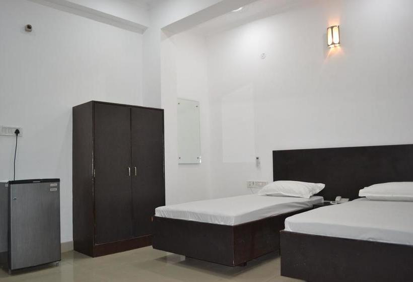 Hotel Rajni Guest House 15