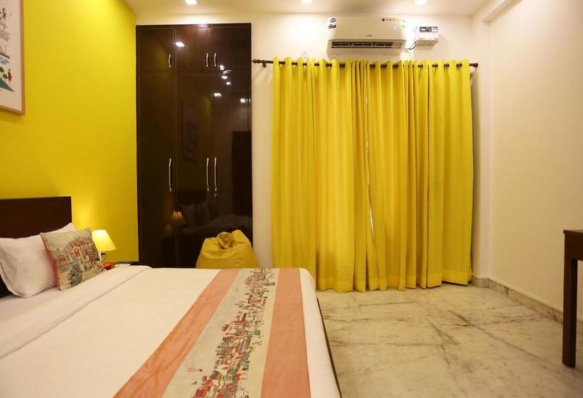 Hotel Oyo Flagship Sector 45 Noida 12