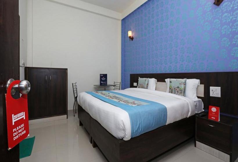 Oyo 11539 Hotel Priya