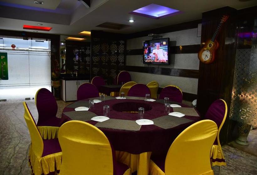 Hotel N.s.international 13