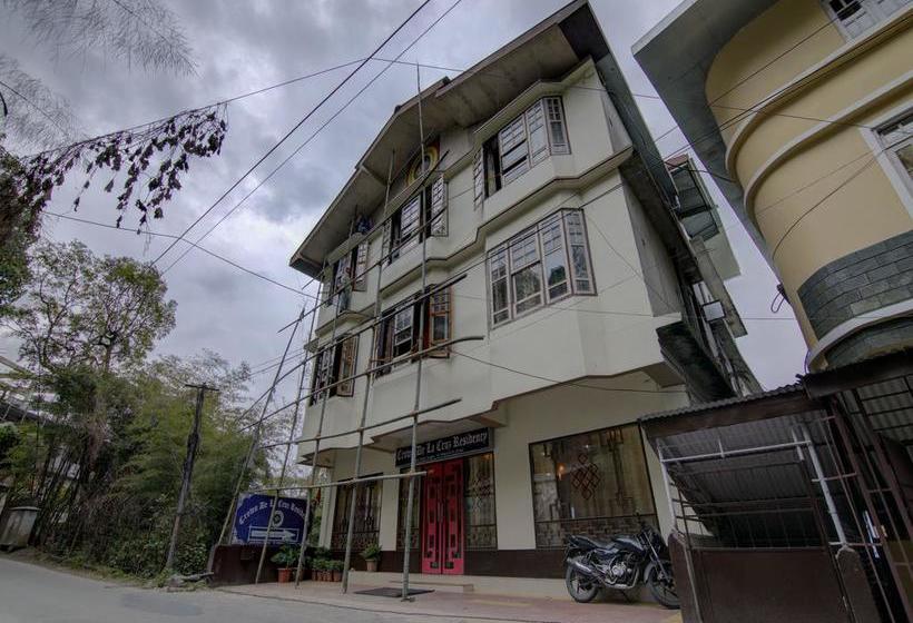 Hotel Oyo 13487 Crown De La Cruz Residency 1