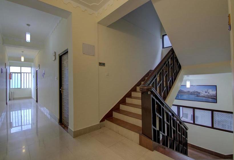 Hotel Oyo 13487 Crown De La Cruz Residency 11