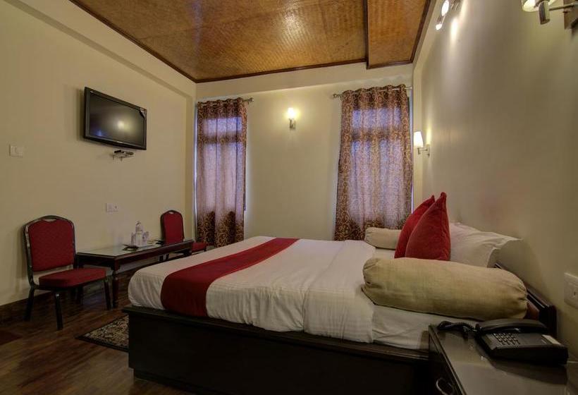 Hotel Oyo 13487 Crown De La Cruz Residency 17