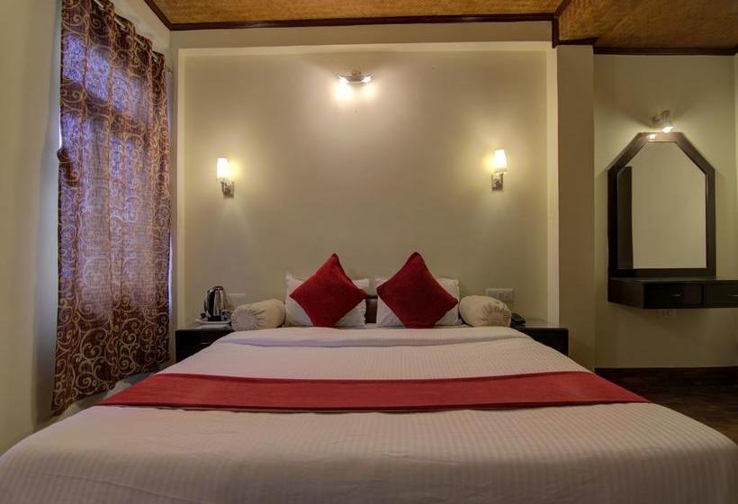 Hotel Oyo 13487 Crown De La Cruz Residency 18