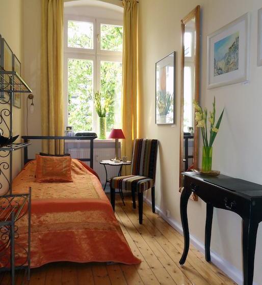 Bed & Breakfast Boutique Hotel Mittendrin Berlin 3