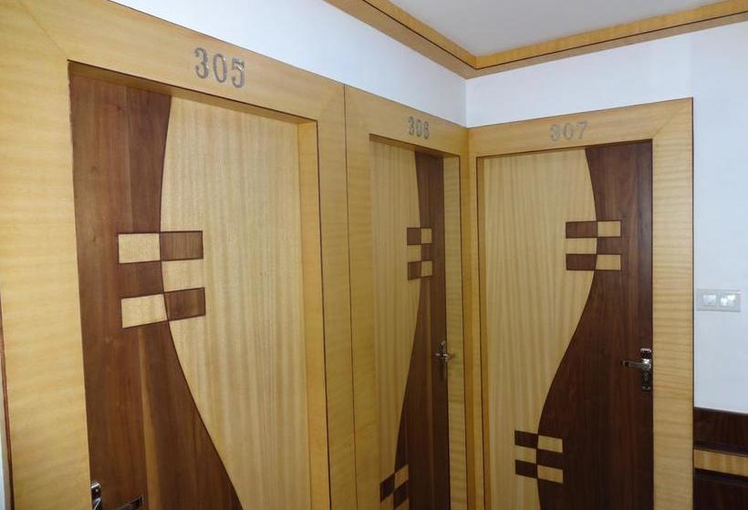 Hotel Vinayak International 20