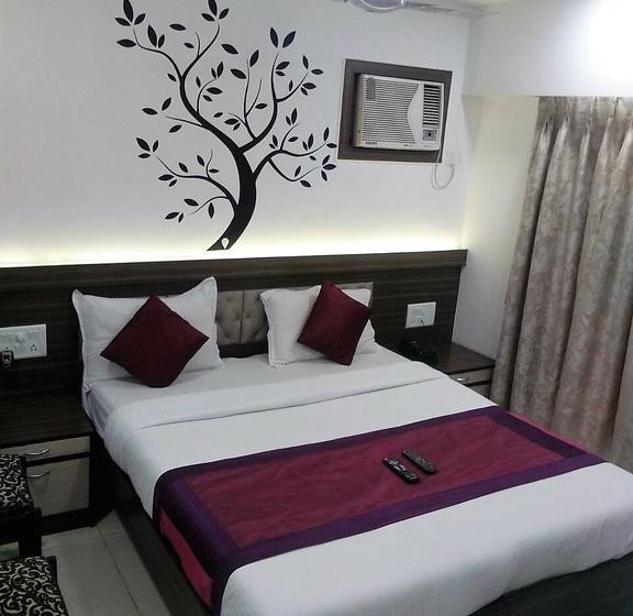 Hotel Shelter Palace 11