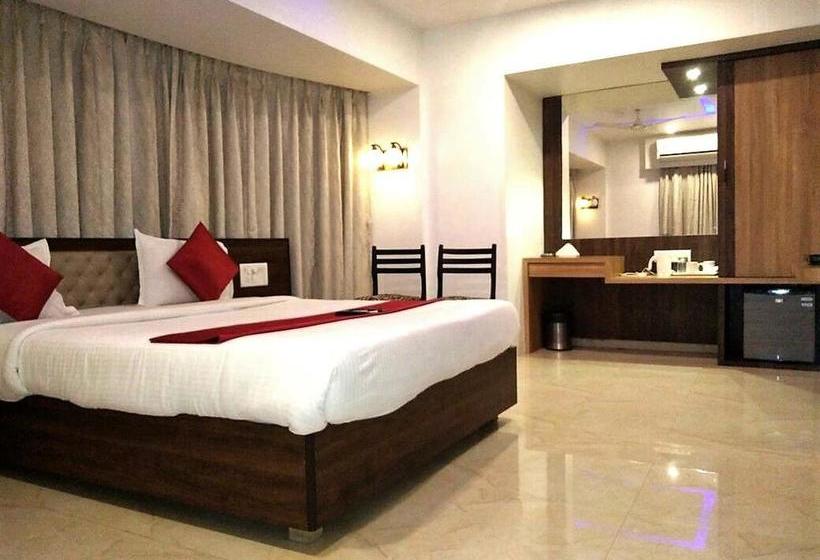 Hotel Shelter Palace 18