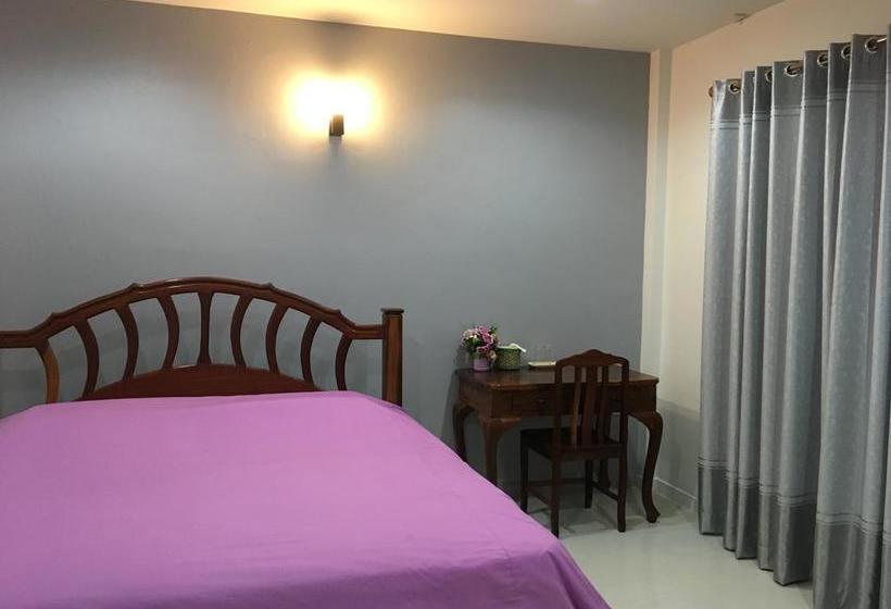 Hotel Baan Sabuy Jung 10