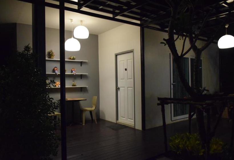 Hotel Baan Sabuy Jung 14