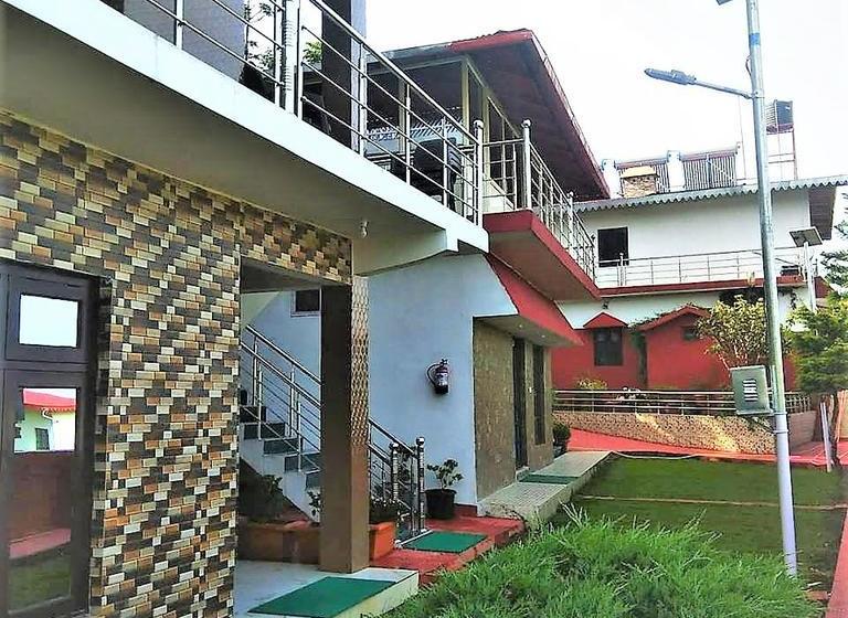 Hotel Lake Pleasant Cottage Nainital Uttarakhand