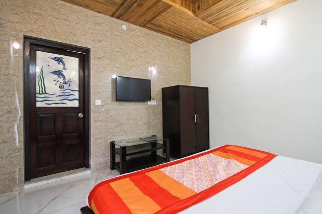 Hotel Lake Pleasant Cottage 11