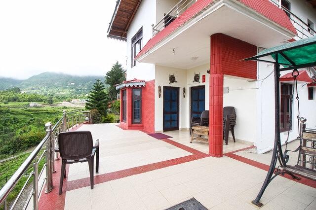 Hotel Lake Pleasant Cottage 19