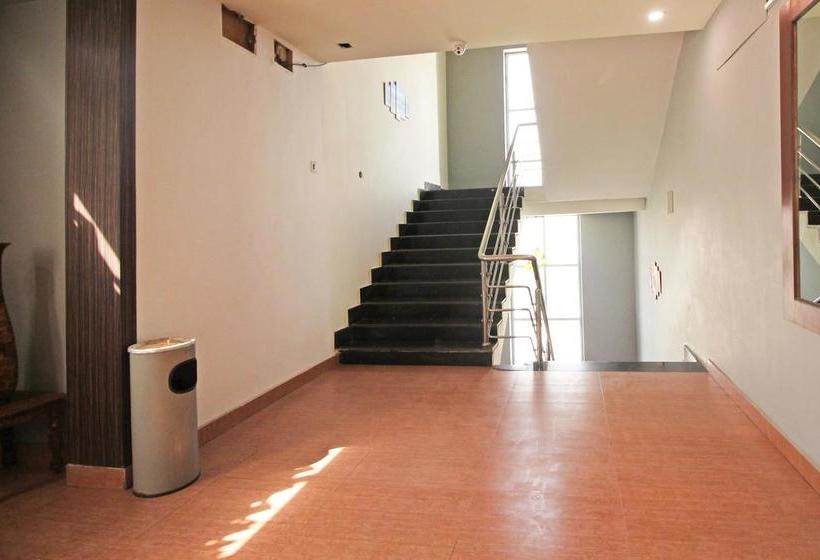 Hotel Oyo 13704 Bailey Road 13