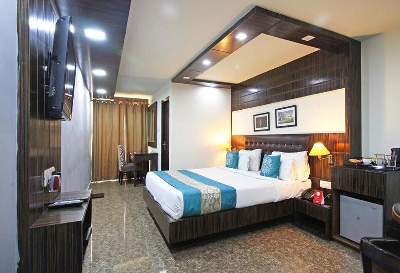 Hotel Oyo 13704 Bailey Road 3