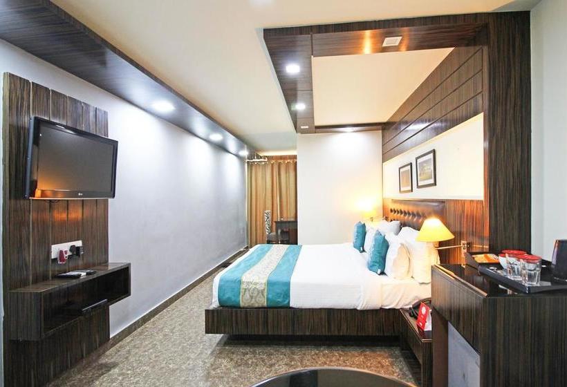 Hotel Oyo 13704 Bailey Road 4