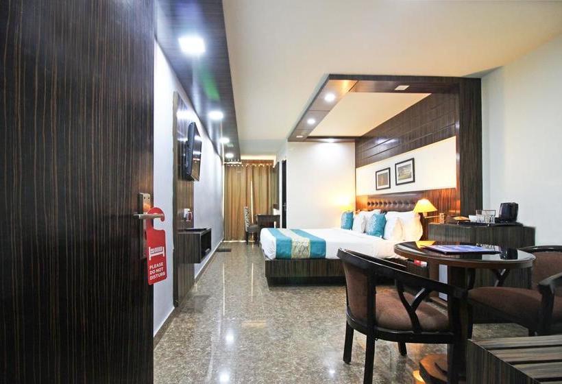 Hotel Oyo 13704 Bailey Road 5